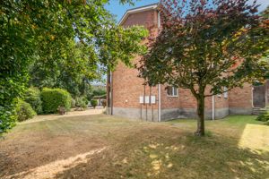 Photo 17- click for photo gallery